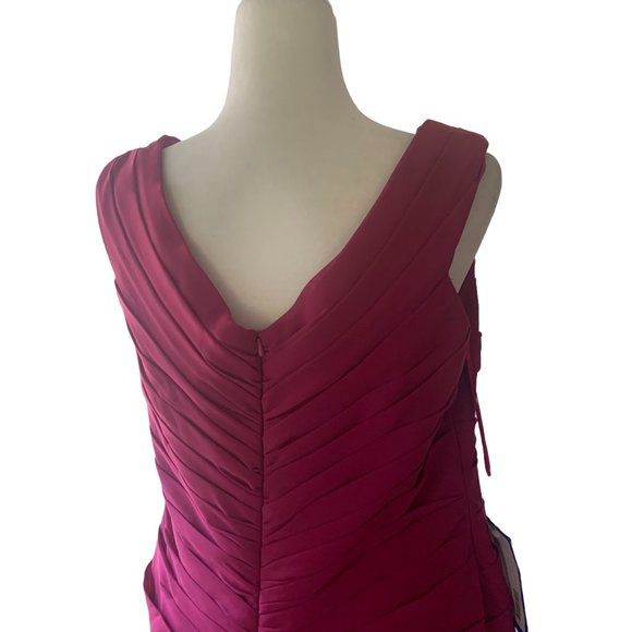 Merrily Chiffon Bridesmaid Gown Women's Sleeveless V Neck Size 14 - Picture 7 of 9